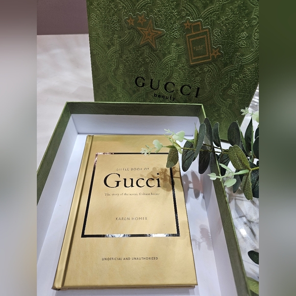 Gucci: box + Little book bundle. 💯 - Picture 5 of 11